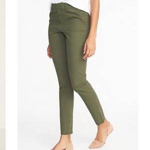Old Navy Mid-Rise Pixie Chinos